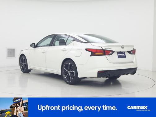 White 2023 Nissan Altima SR