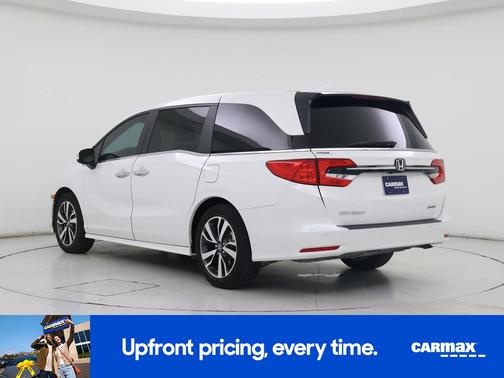 White 2024 Honda Odyssey Touring