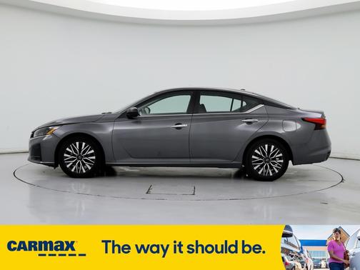 2024 Nissan Altima SV