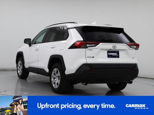 2020 Toyota RAV4 LE