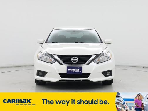 2017 Nissan Altima SV