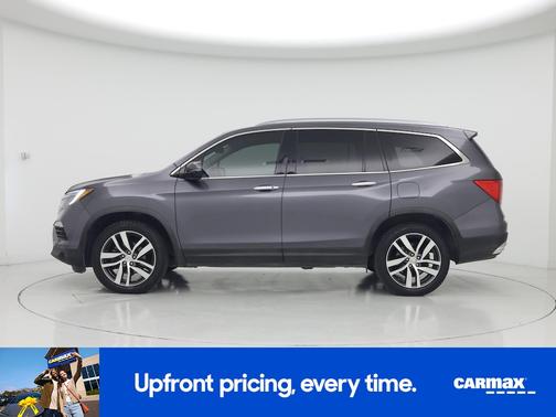 Gray 2017 Honda Pilot Touring