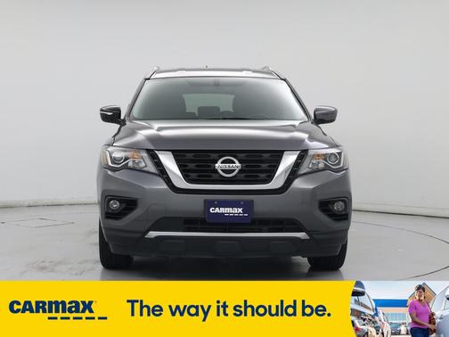 2017 Nissan Pathfinder SV