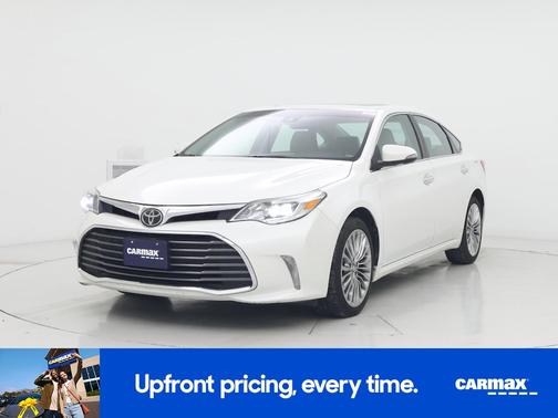 White 2017 Toyota Avalon Limited