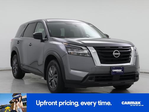 2025 Nissan Pathfinder S