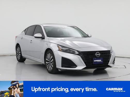 2023 Nissan Altima SV