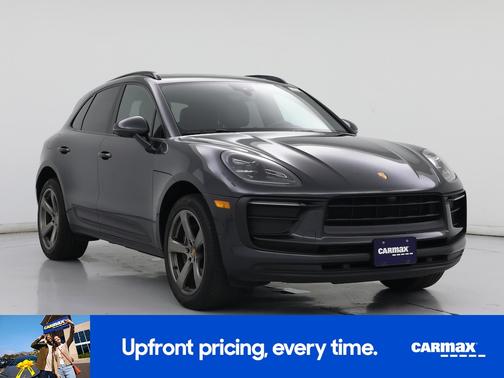2022 Porsche Macan Base (PDK)