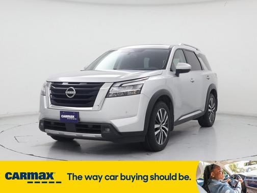 2022 Nissan Pathfinder Platinum