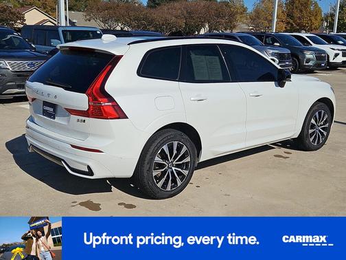 2024 Volvo XC60 B5 Plus Dark Theme