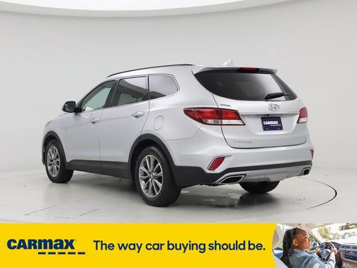 2017 Hyundai SANTA FE SE