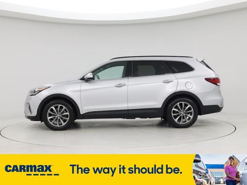 2017 Hyundai SANTA FE SE