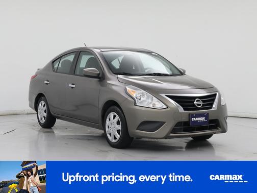 2016 Nissan Versa SV