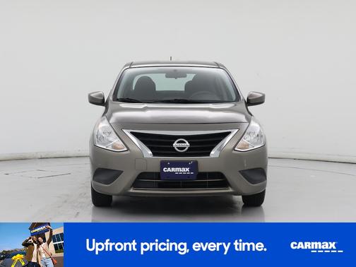 2016 Nissan Versa SV