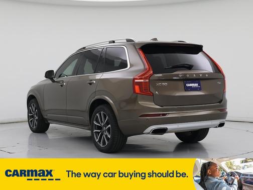 2016 Volvo XC90 T6 Momentum