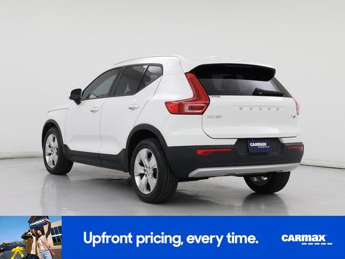 2020 Volvo XC40 T5 Momentum