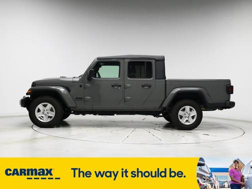 2022 Jeep Gladiator Sport S