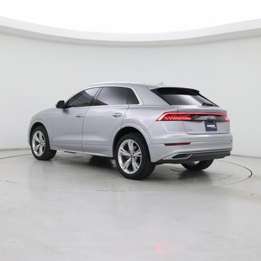 2022 Audi Q8 Premium Plus