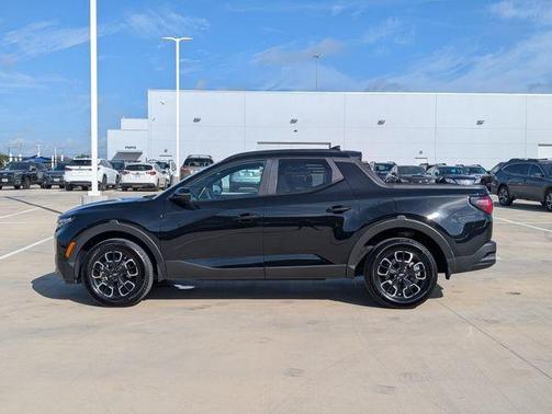 Phantom Black 2022 Hyundai SANTA CRUZ 2.5L SEL