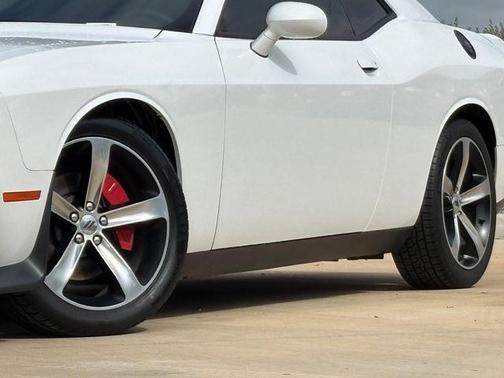 White 2019 Dodge Challenger GT