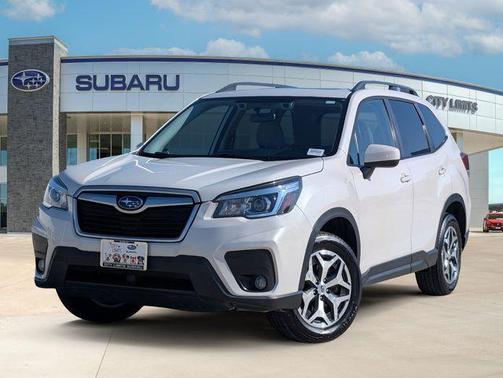 Crystal White Pearl 2020 Subaru Forester Premium