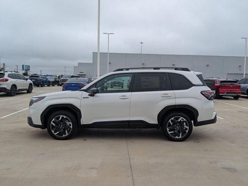 White Pearl 2026 Subaru Forester Premium