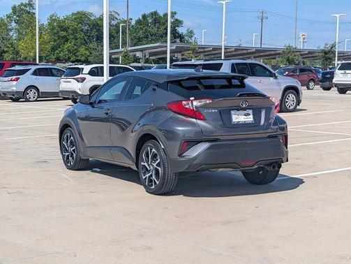 Magnetic Gray Metallic 2018 Toyota C-HR XLE Premium