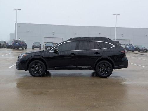 Crystal Black Silica 2022 Subaru Outback Onyx Edition XT