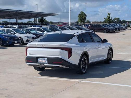 Snow White Pearl 2025 Kia K4 EX