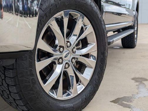 Magnetic 2017 Ford F-150 XLT