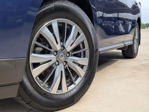 2020 Nissan Pathfinder S