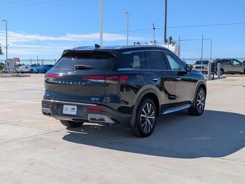 2023 INFINITI QX60 SENSORY