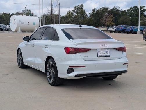 Glacier White Metallic 2022 Audi A3 40 Premium
