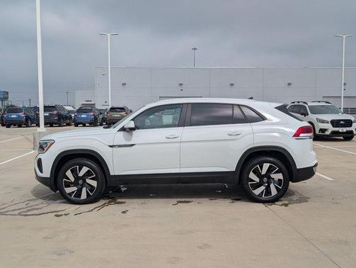 Pure White 2024 Volkswagen Atlas Cross Sport 2.0T SE w/Technology