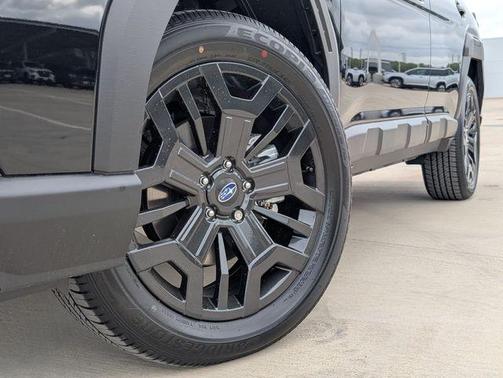 Black / Silver 2026 Subaru Outback Limited XT