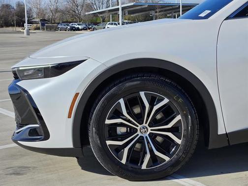 2023 Toyota Crown XLE