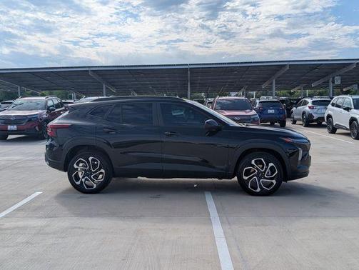 Black Metallic 2025 Chevrolet Trax 2RS