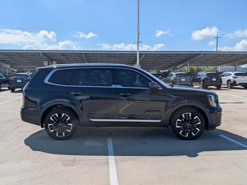 Ebony Black 2023 Kia Telluride SX