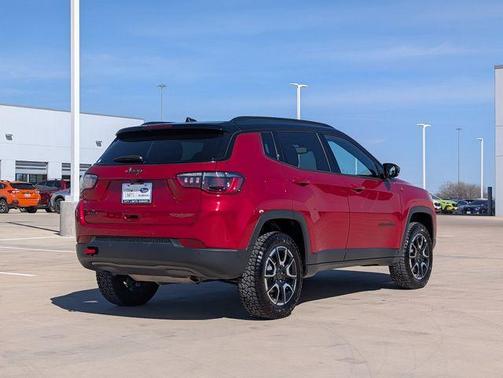 2025 Jeep Compass Trailhawk