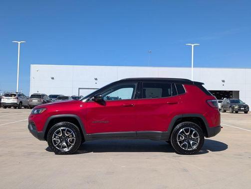 2025 Jeep Compass Trailhawk