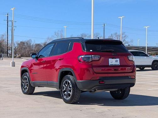 2025 Jeep Compass Trailhawk