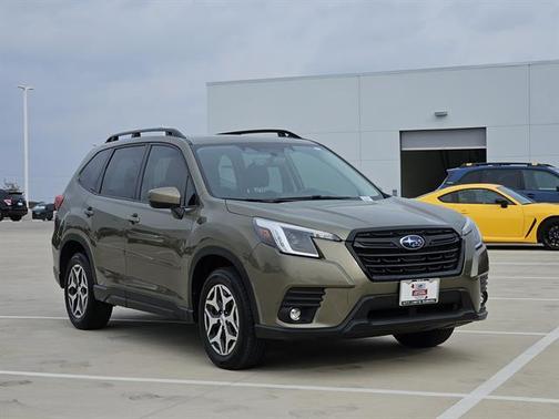 2024 Subaru Forester Premium