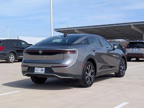 2025 Toyota Crown XLE