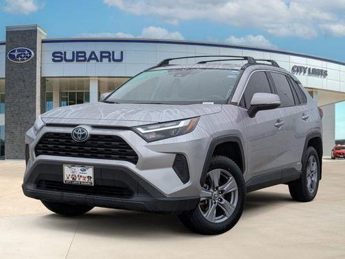 Silver Sky Metallic 2022 Toyota RAV4 Hybrid XLE