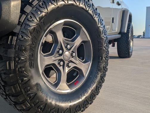 Sting Gray Clearcoat 2021 Jeep Gladiator Rubicon