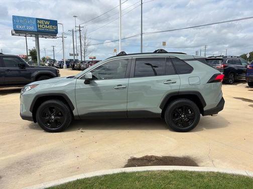 Lunar 2019 Toyota RAV4 XLE