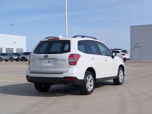 2016 Subaru Forester 2.5i