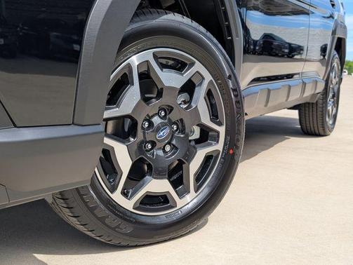 Black / Silver 2026 Subaru Outback Touring