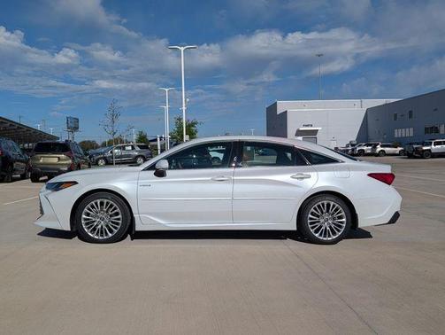 2020 Toyota Avalon Hybrid Limited