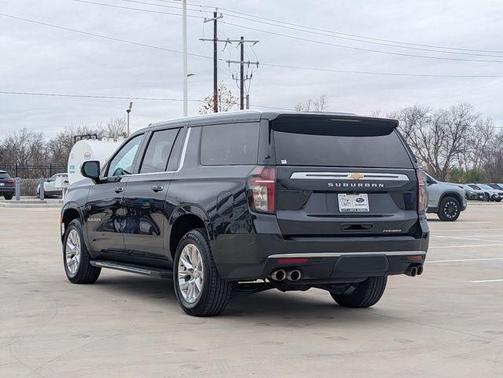 2023 Chevrolet Suburban Premier