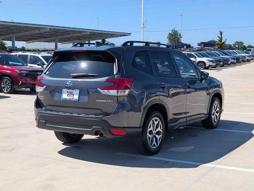 Magnetite Gray Metallic 2023 Subaru Forester Premium